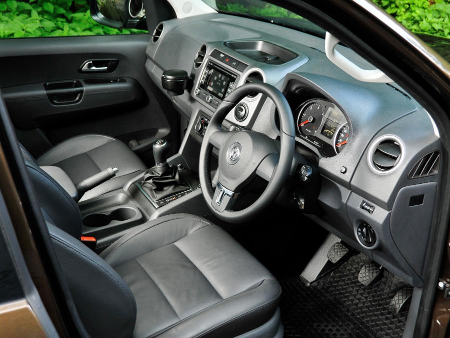  Volkswagen Amarok Double Cab Highline 2010 года  (UK) (фото 28 из 30)